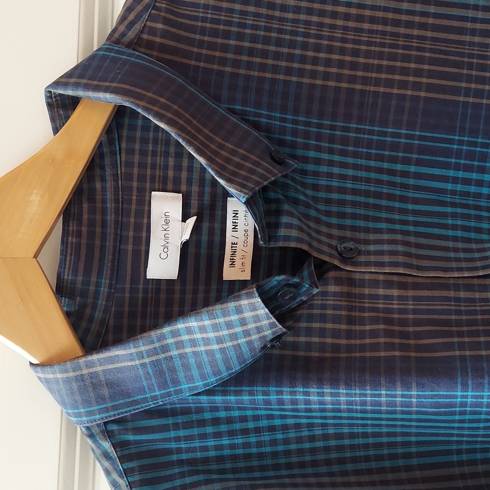 Calvin Klein men's long sleeve button up shirt
